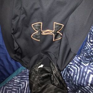 Under Armour Sweatshirt