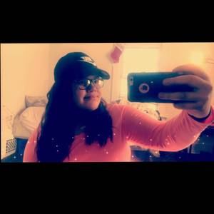 Meet your Posher, Perla