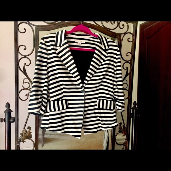 Monteau Black & White Striped Blazer Jacket - Picture 2 of 5