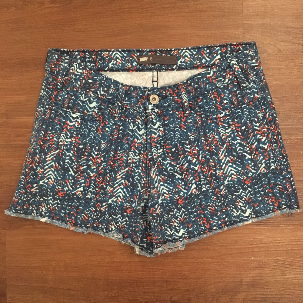Levi's Denim Cut-Offs 🐡 Size 6