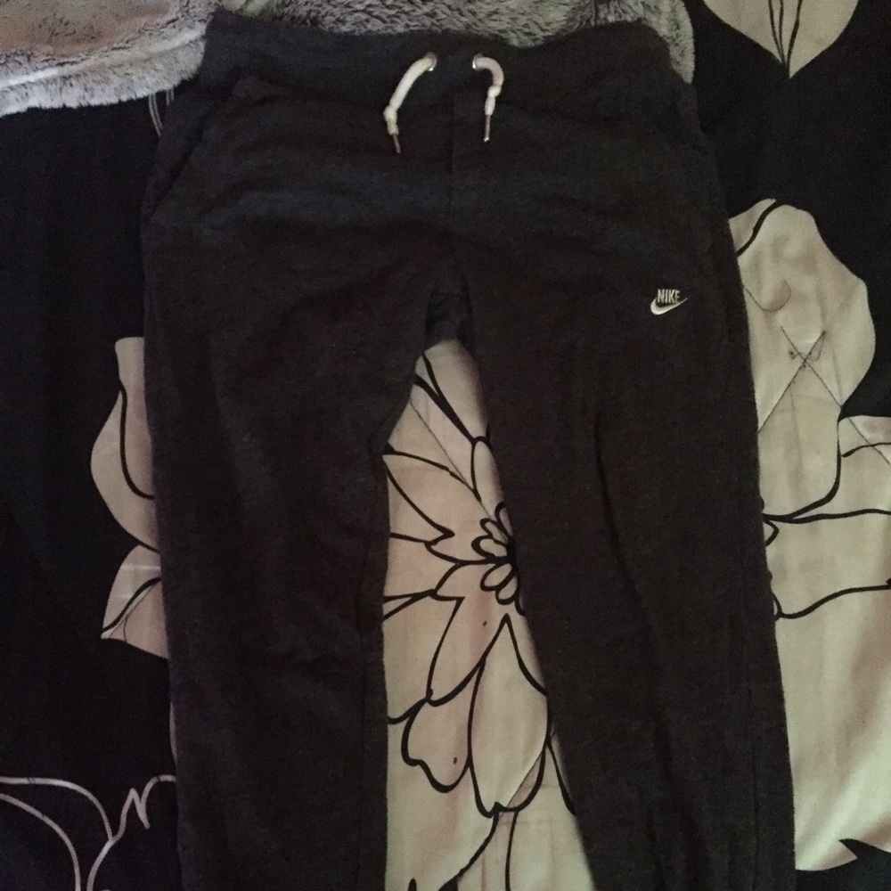 Nike joggers