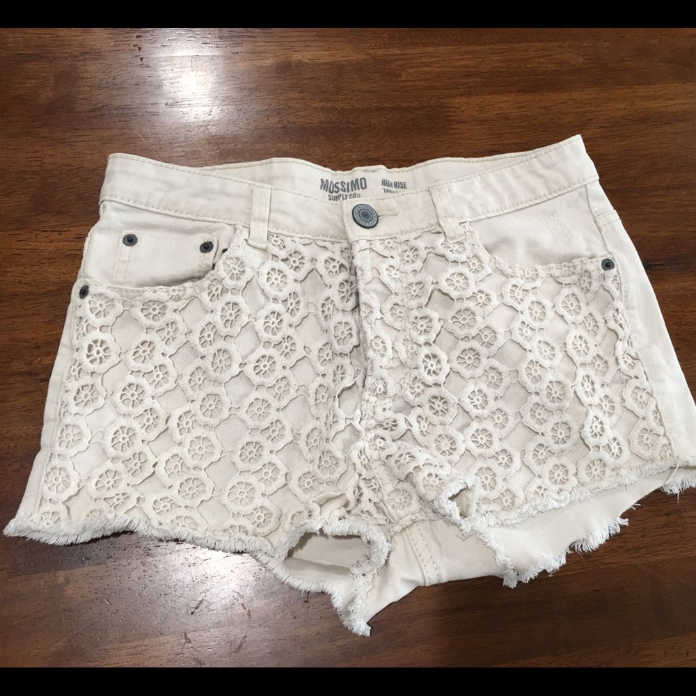 🍯 white shorts 🍯