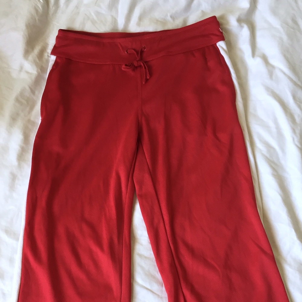 ⚫️ 30% OFF Danskin Crop Capri Sweat Workout Pants