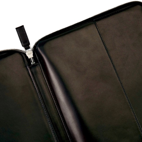 Prada Saffiano IPad Case - Picture 3 of 4
