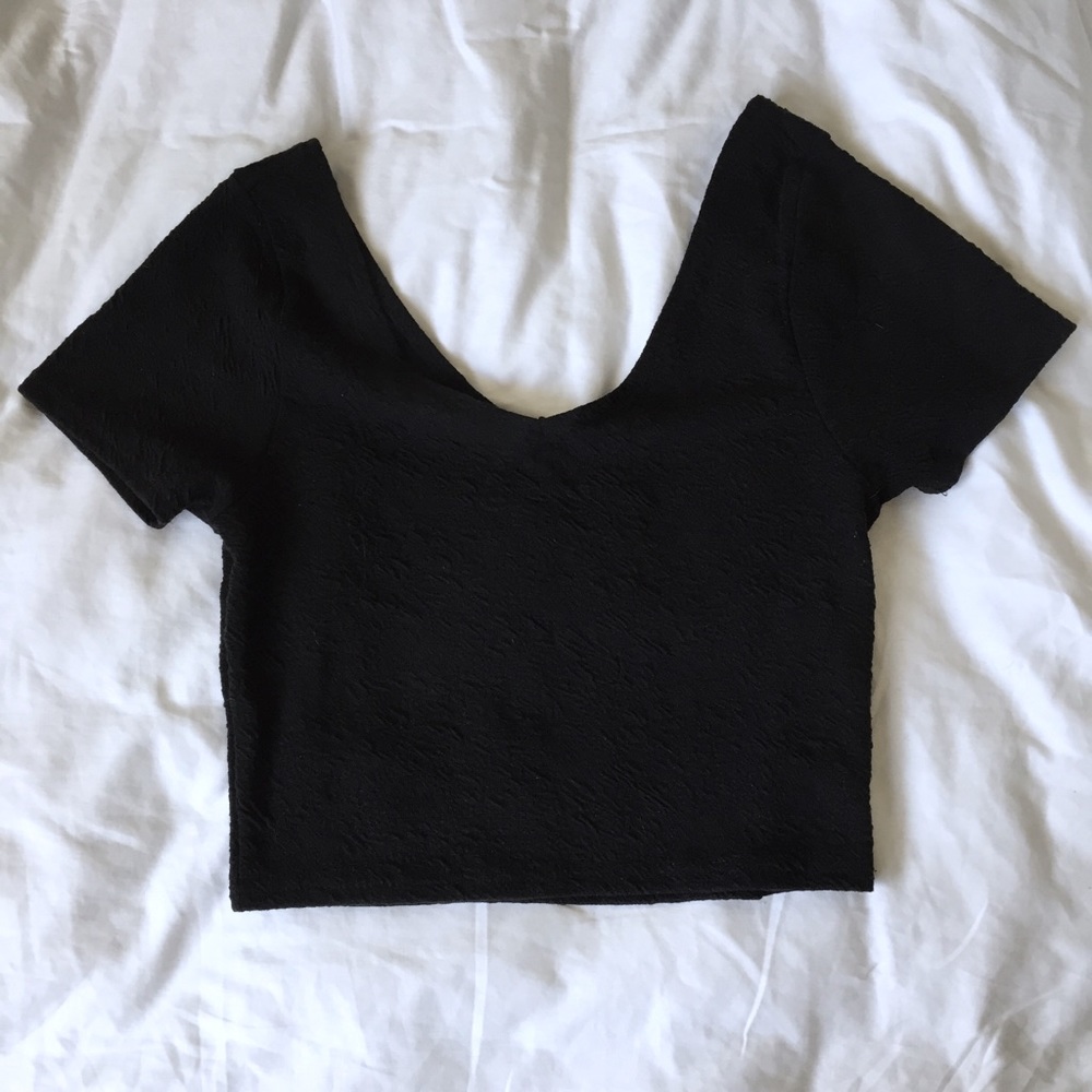 NWT Cotton On Crop Black Textured V Neck Top