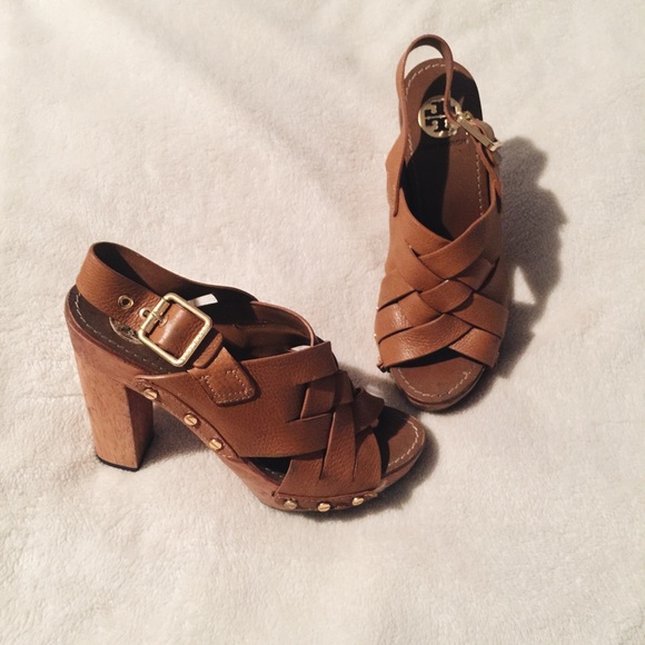 Tory Burch Shoes - Tory Burch brown sandals with heel