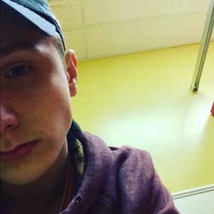 Meet your Posher, Dakota