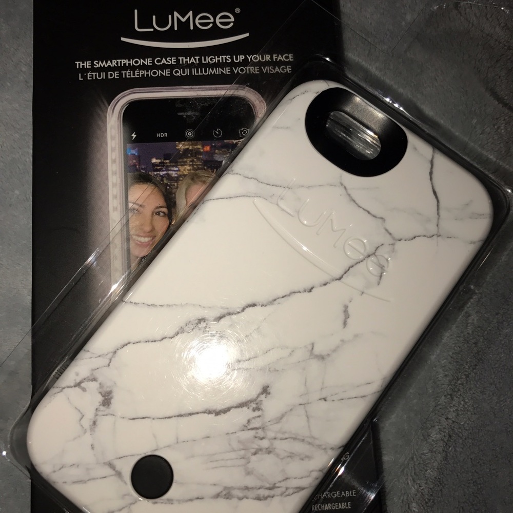 Lumee case