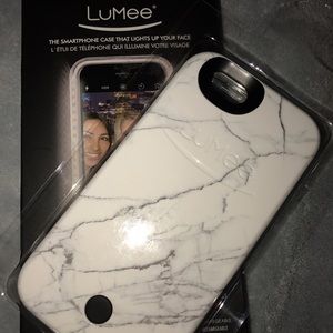 Lumee case