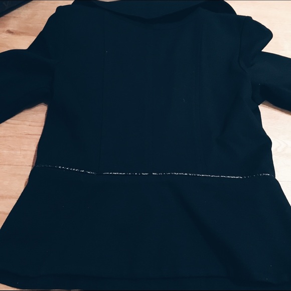 ⚡️FLASH SALE⚡️ EUC Cache Double Breasted Blazer Jacket w/Patent Leather Piping - Picture 4 of 5