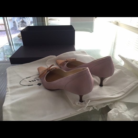 Prada pumps - Picture 2 of 3