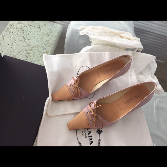 Prada pumps - Picture 3 of 3