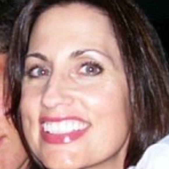 Meet your Posher, Gina - Picture 1 of 1