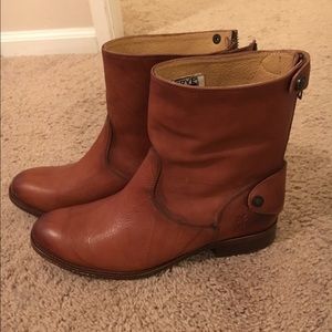 Frye short boots