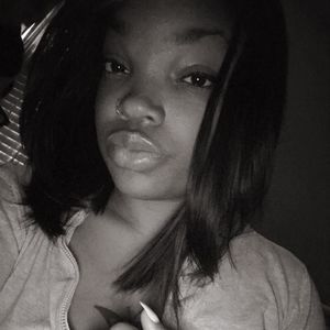 Meet your Posher, Lola