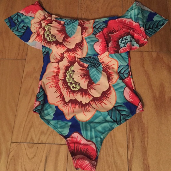 🌷Buy 1, Get 1 50% Off 🌷Off-The-ShoulderOne-Piece - Picture 4 of 4