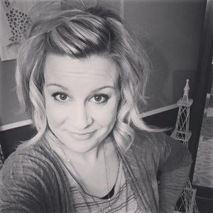 Meet your Posher, Lucy