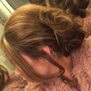 Meet your Posher, Elsa