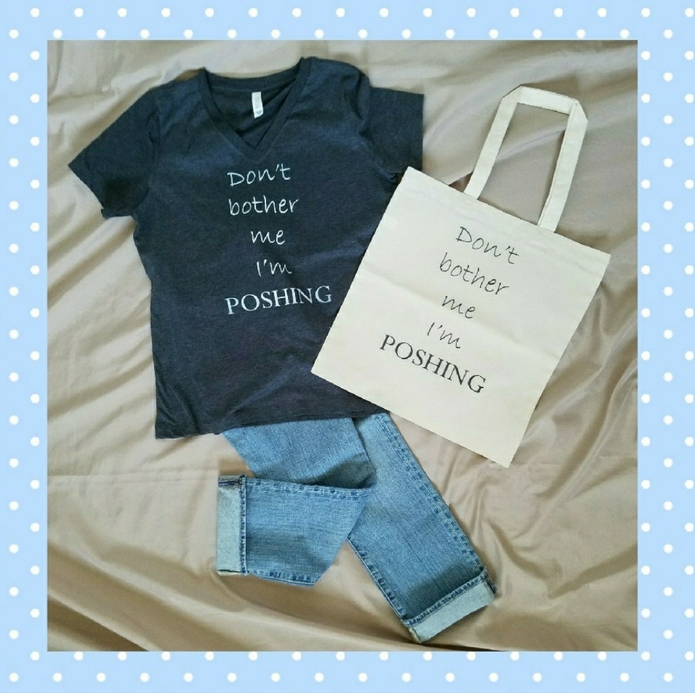 Poshing V-neck T-shirt