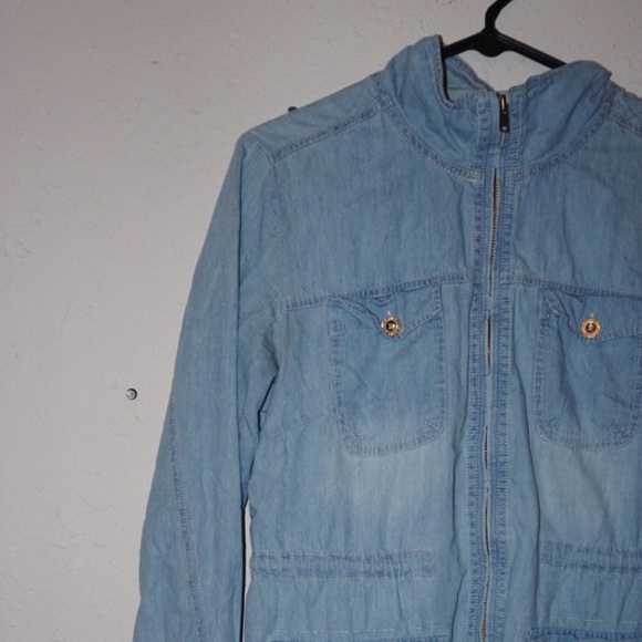 Jacket - Picture 3 of 3