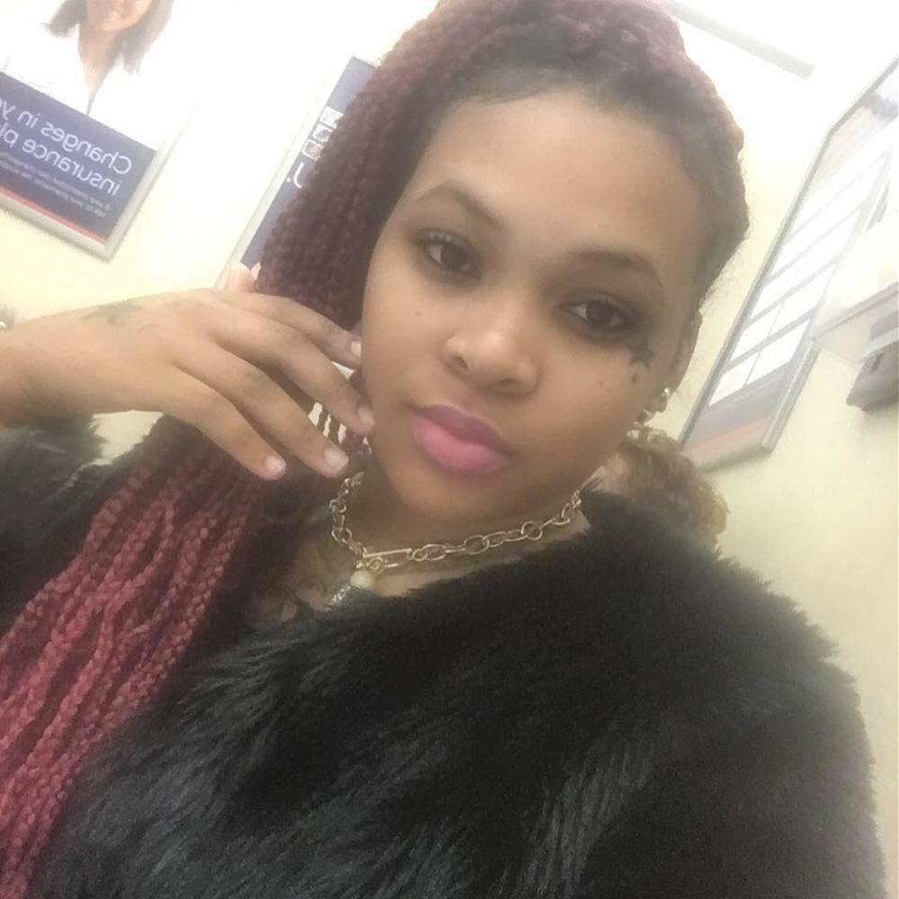 Meet your Posher, Ling