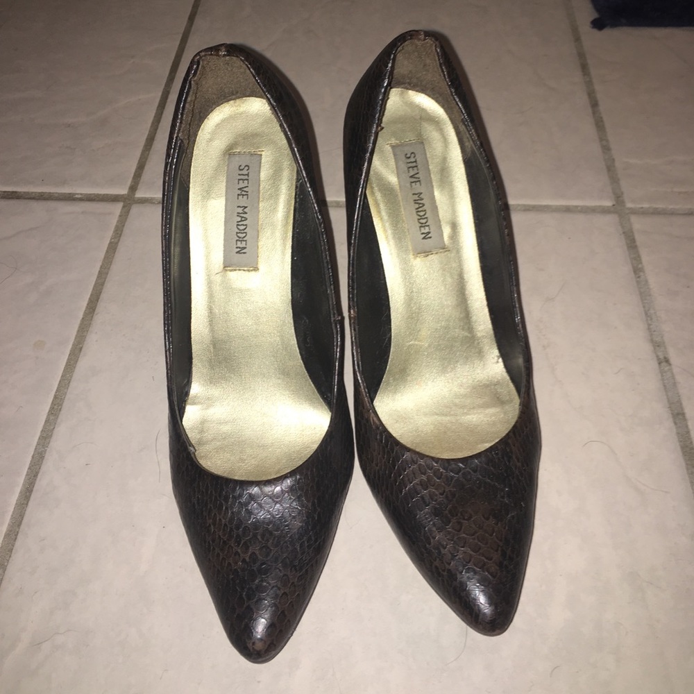 Steve Madden Brown Snakeskin Heels/Pump