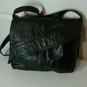 Beautiful black leather vintage handbag