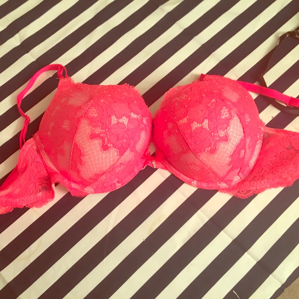 Victoria's Secret Bombshell Bra