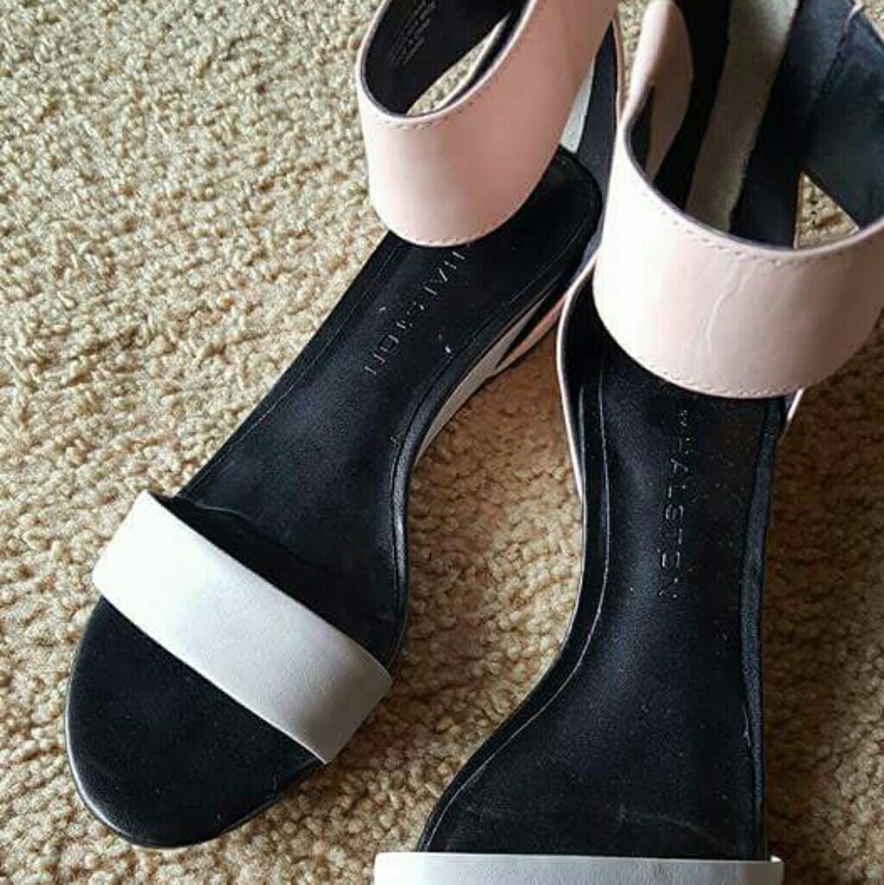 Wedge sandals