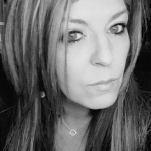 Meet your Posher, Valerie