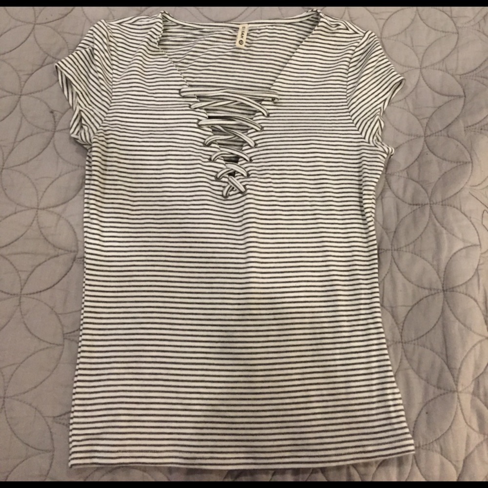 LF lace-up crop top