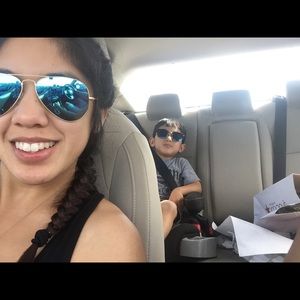 Meet your Posher, Desiree