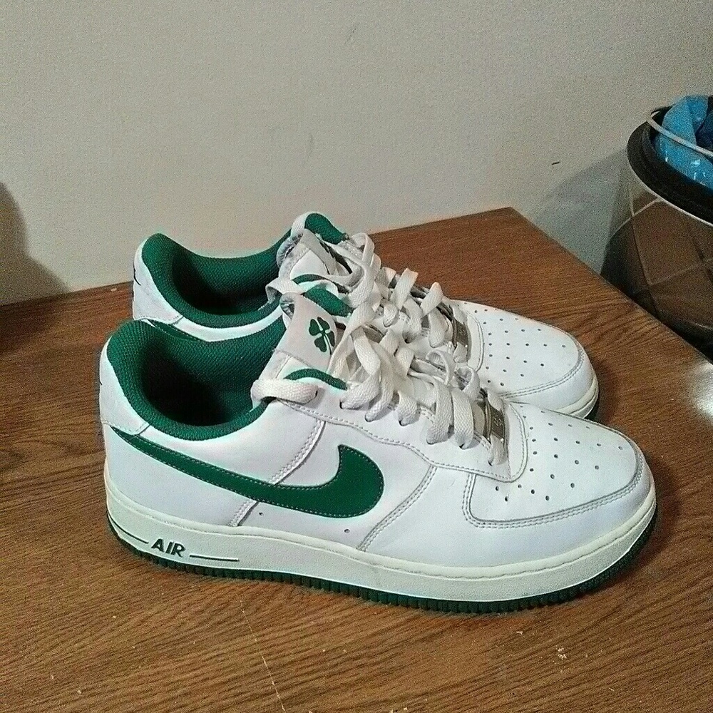 Nike Air Force 1 "Shamrocks"
