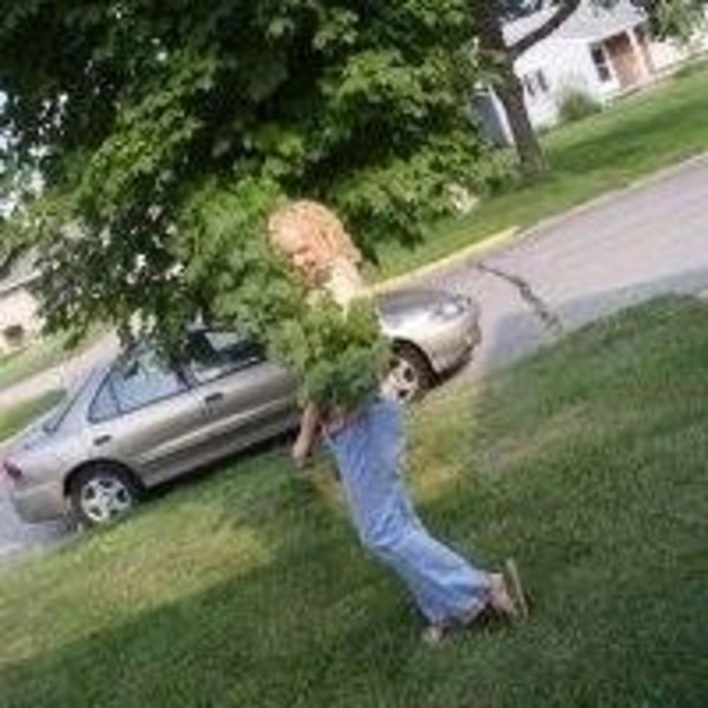 Meet your Posher, Brenda