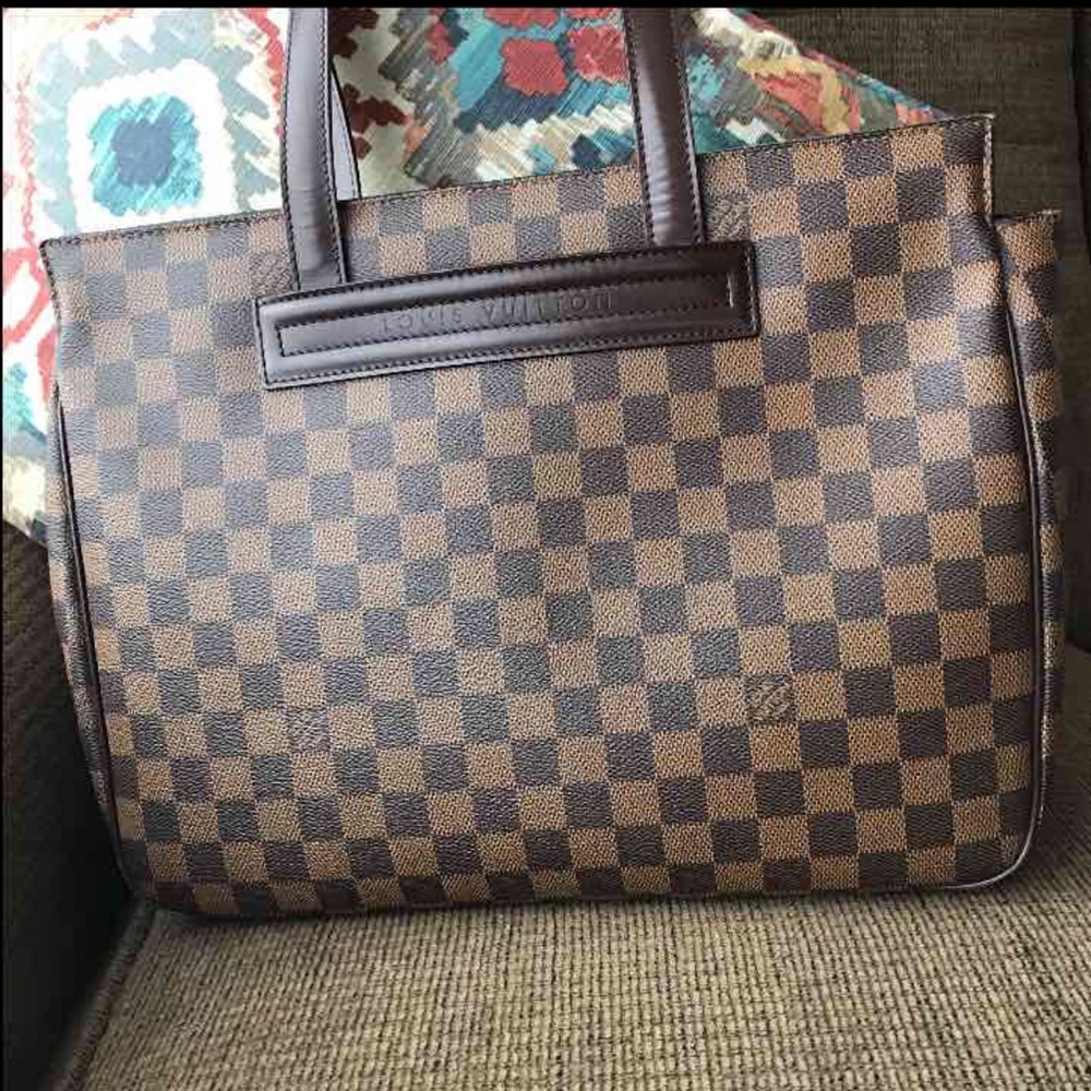 ❌sold❌Authentic Louis Vuitton shoulder bag