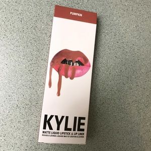 Kylie "Pumpkin" Matte Lipkit