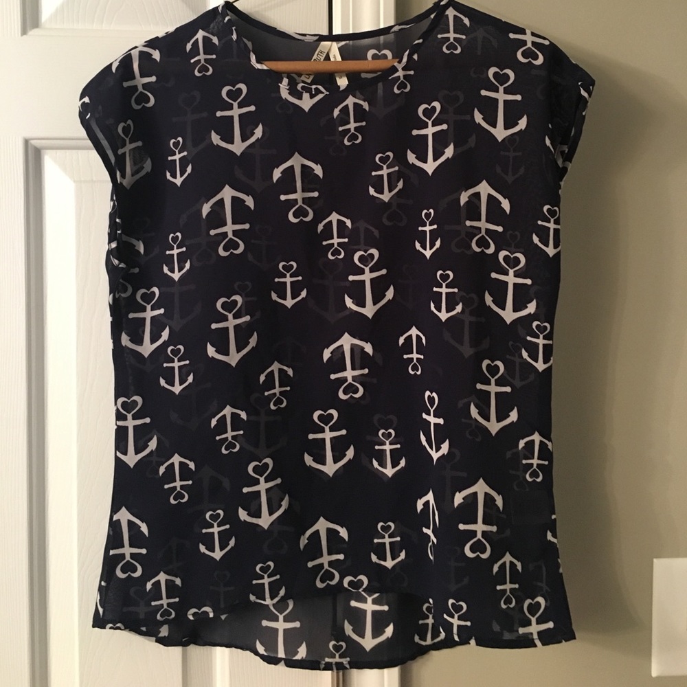 Super cute sheer top