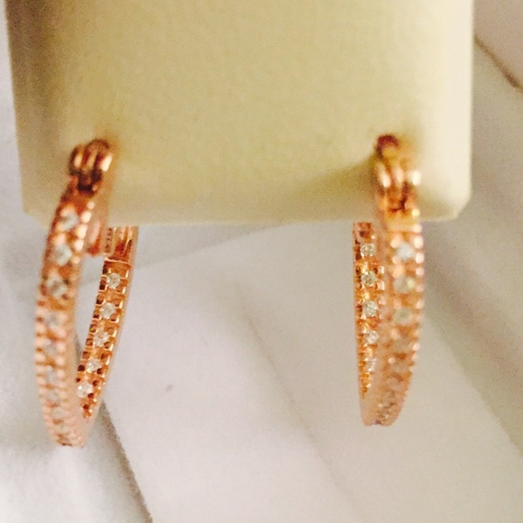 Jewelry - Rose Gold diamond heart Hoop Earrings. NWT
