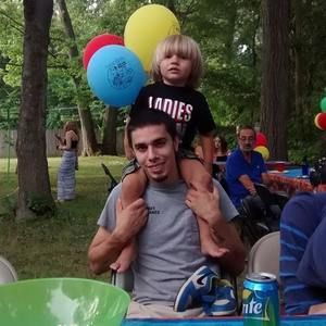 Meet your Posher, Nicholas