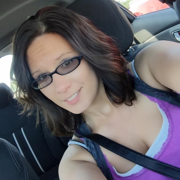 Meet your Posher, Kim - Picture 1 of 1