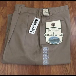 Khaki men's classic pleated pants. 36x38