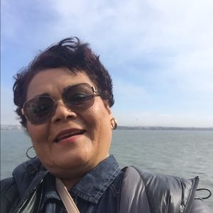 Meet your Posher, Yolanda