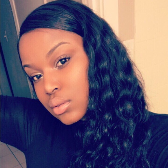 Meet your Posher, Kelli - Picture 1 of 1