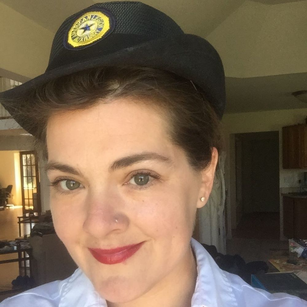 Meet your Posher, Dana