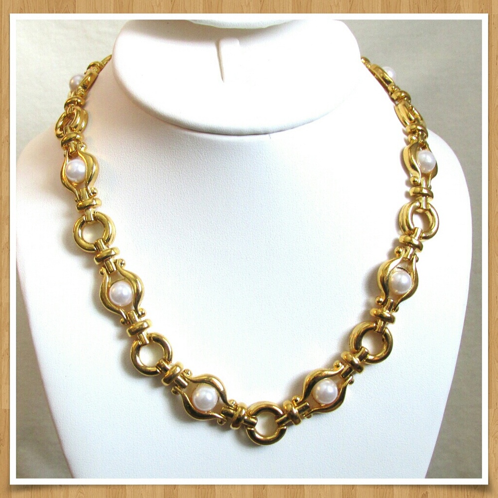 Gold Tone & Pearls Necklace 18" New