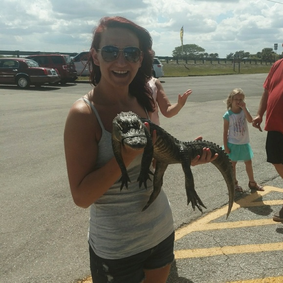 Meet your Posher, Alanna - Picture 2 of 3