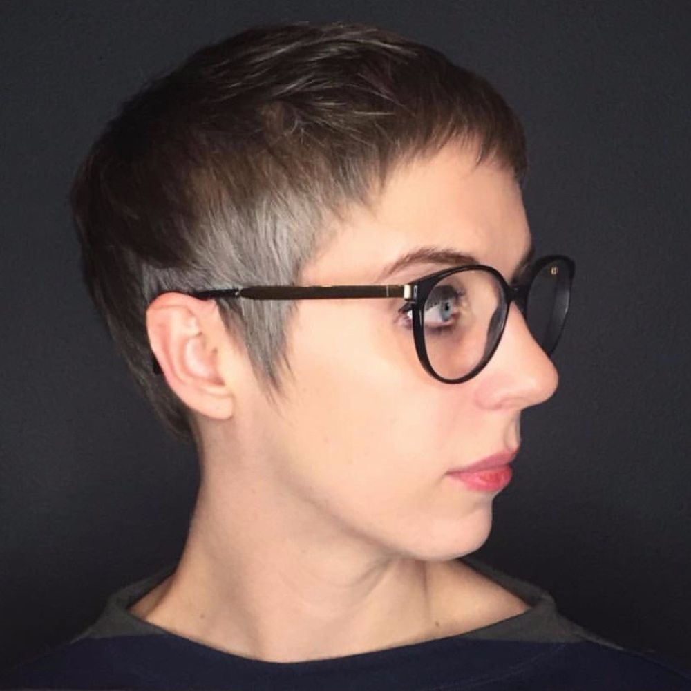 Meet your Posher, Danielle