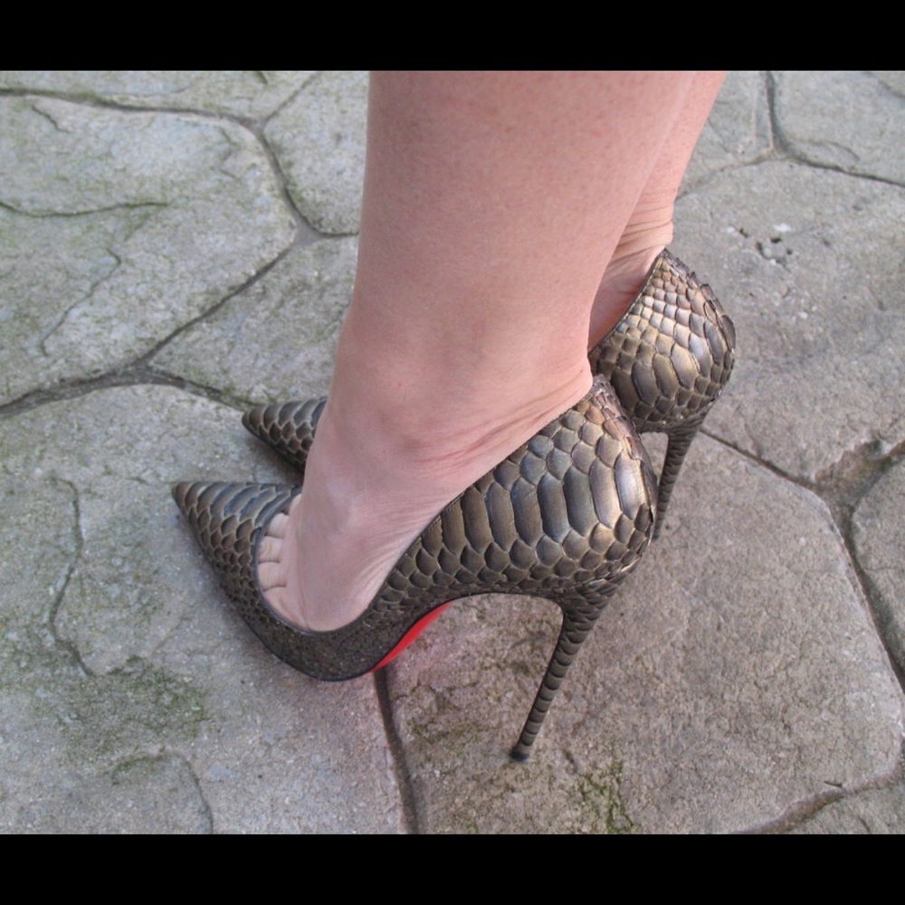 ⛔️SOLD⛔️Christian Louboutin Python Armure So Kate