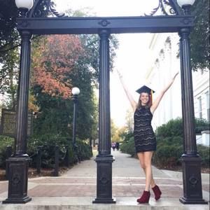 Meet your Posher, Laura