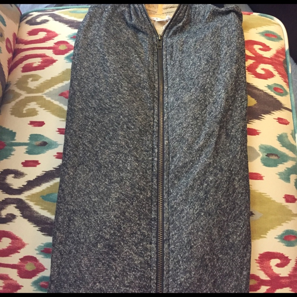 NWT High/Low Zippered Tunic Jacket Size L